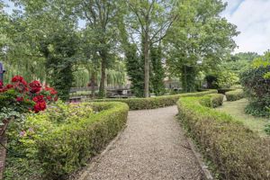 Photo 21- click for photo gallery